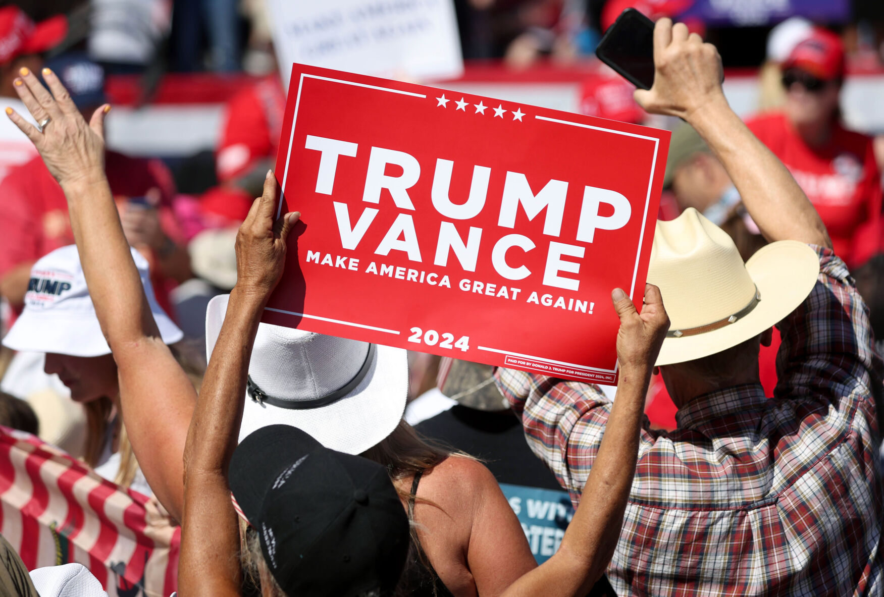 Sen. JD Vance holds rally at Tucson Speedway